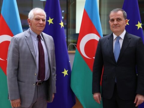 Aİ nümayəndəsi Ceyhun Bayramovla Laçın yolundakı durumu müzakirə edib