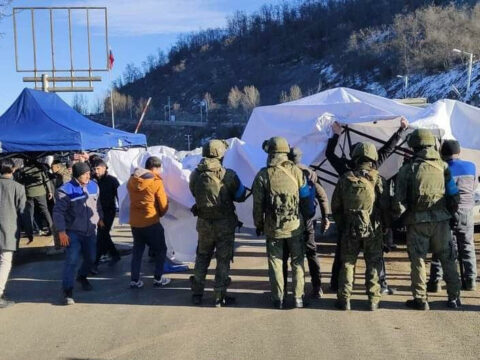 Separatçılar Xankəndi-Şuşa yoluna doğru yürüşə başladılar