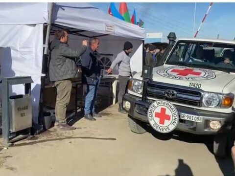 BQXK-nın daha üç avtomobili Xankəndi-Laçın yolunda hər iki istiqamətə maneəsiz şəkildə hərəkət edib