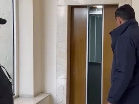 Bakıda 11 mərtəbəli yaşayış binasında liftin fəaliyyətini dayandırdı