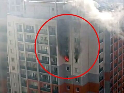 İstanbulda 20 mərtəbəli bina yandı