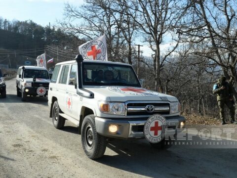 BQXK-nin 3 avtomobilinin Laçın istiqamətindən Xankəndinə keçidinə şərait yaradılıb