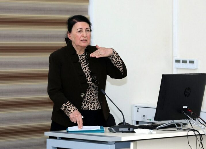 BDU-nun Elmi Kitabxanası Dövlət Gömrük Komitəsinin Akademiyasında təlim-seminar keçirib