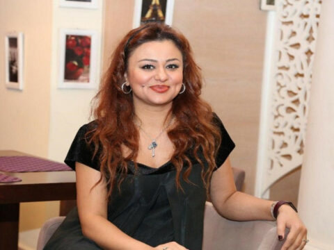 Erotik filmə görə təzyiqlərə məruz qaldı, rejissor onu çəkilişdən qovdu – Ərinə zəng vurub onun haqqında nə dedilər?