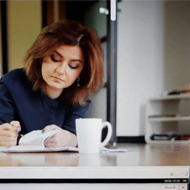Elə qəribə qız idim ki, necə deyərlər, divara dırmaşırdım…