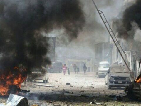 Somalidə terror aktı -15 nəfər öldü 