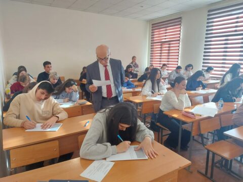 BSU-da imtahan sessiyası başladı – FOTOLAR