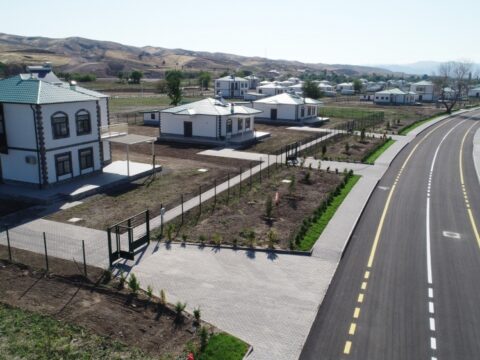 Kim istəyirsə, öz evini tiksin! – Qarabağın deputatlarından TƏKLİFLƏR
