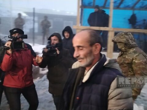 Azərbaycandan kömək istəyən mülki erməni Rusiya sülhməramlılarına təhvil verilib