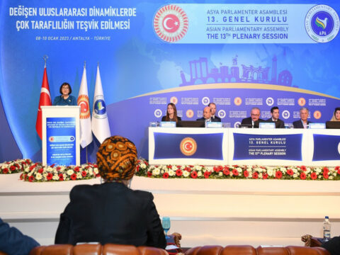 Sahibə Qafarova Antalyada Qərbi azərbaycanlılardan DANIŞDI 