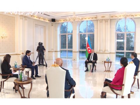 Fransa bizə şər atırdı, üzrxahlıq tələb edirəm