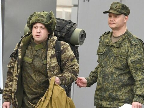 “Rusiyada hərbi mükəlləfiyyətlilərin xaricə çıxışı məhdudlaşdırılıb”