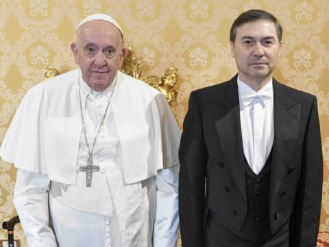 Roma Papası Heydər Əliyev Fondudan DANIŞDI