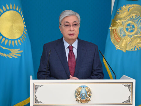 Tokayev BƏƏ-yə getdi