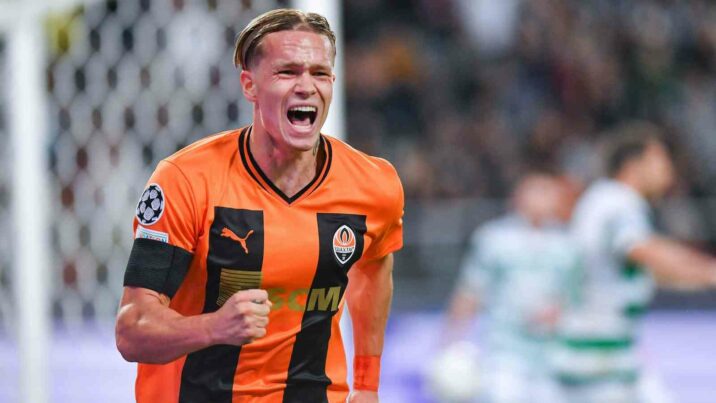 Ukraynalı məşhur futbolçu “Çelsi”də – 100 milyonluq transfer 
