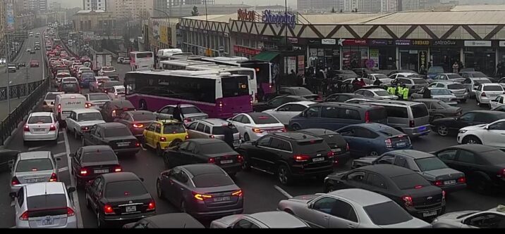 161 marsrut avtobusu TIXACDA qalıb