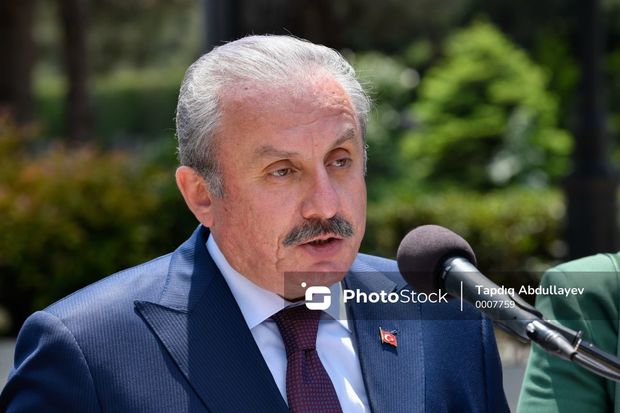 Mustafa Şəntop 20 Yanvar şəhidlərini yad etdi