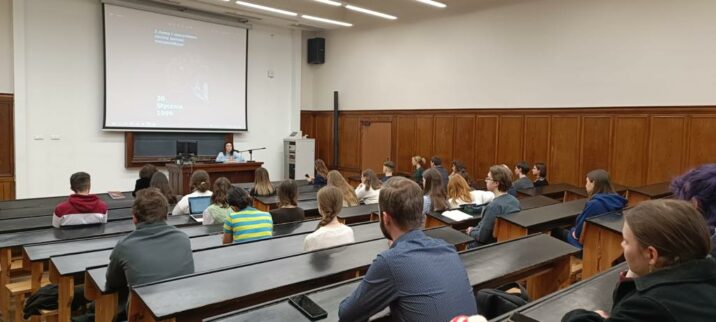 Varşava Universitetində “20 Yanvar” faciəsi mövzusunda açıq dərs keçirilib