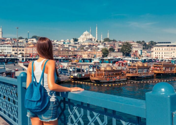 Ruslar axın etdi, məcburi məhdudiyyət qüvvəyə mindi – Rusiya vətəndaşlarına rədd cavabı verilir