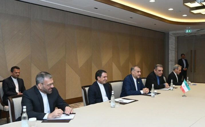 Azərbaycan və İran XİN rəhbərləri regional məsələləri müzakirə ediblər