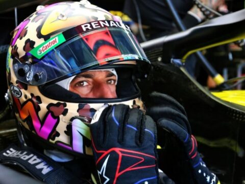Formula 1 pilotlarının dəbilqəsində kamera quraşdırılacaq