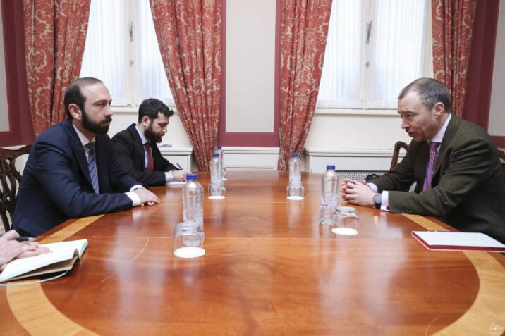 Mirzoyan Toivo Klaarla görüşdü