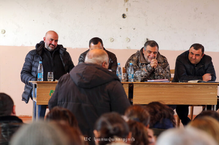 Putinin milyarder “desantı” Kəlbəcərin kəndlərindəki hayklarla görüşdü…-FOTOLAR