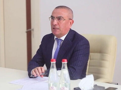 “Tapşırığı mən vermişəm, qurtardı getdi”