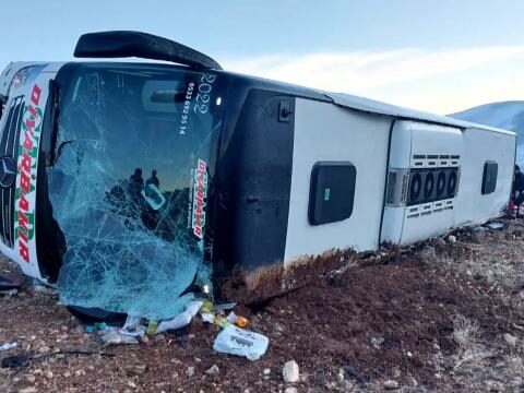Türkiyədə avtobus qəzaya düşdü – 8 ölü, 35 yaralı