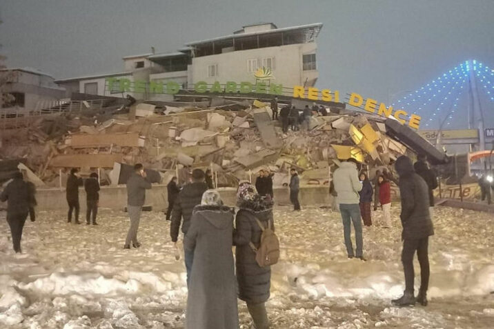 Səfirliyimizin əməkdaşları zəlzələ bölgəsinə göndərildi