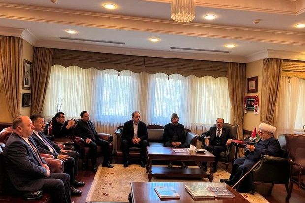 Azərbaycan rəsmiləri Türkiyənin Bakıdakı səfirliyində olublar, başsağlığı veriblər