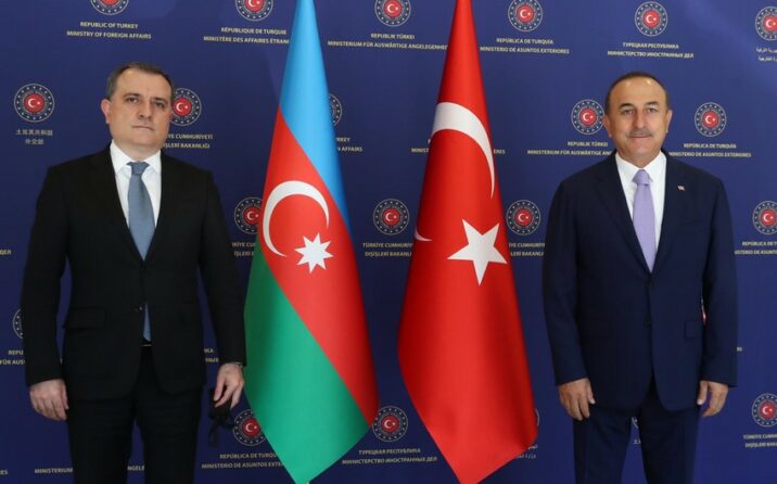 Ceyhun Bayramov Çavuşoğluya zəng edib