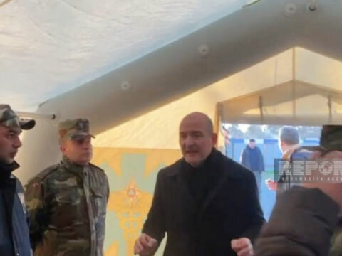 Süleyman Soylu FHN-in Mobil səhra hospitalına gedib