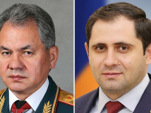 Rusiya və Ermənistan müdafiə nazirləri regiondakı durumu müzakirə ediblər