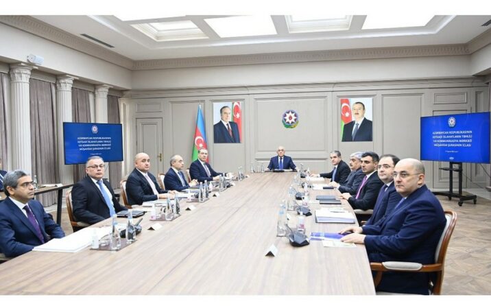 Əli Əsədov iclas keçirdi 