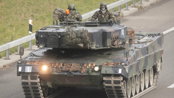 Ukrayna aprelin sonunadək yalnız 50 tank alacaq 