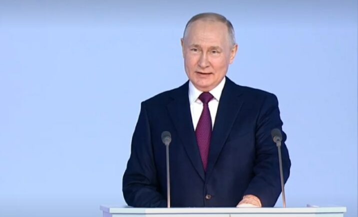 Putinin parlamentə müraciəti başa çatdı