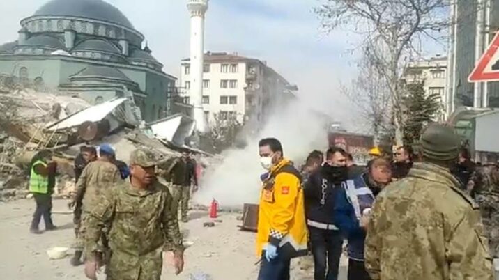 Malatyada ZƏLZƏLƏ: Ölənlərin sayı artdı