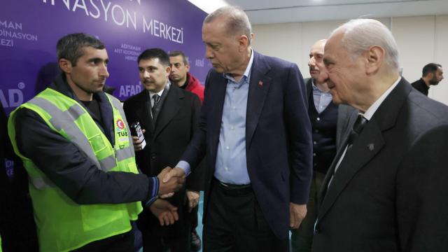 Ərdoğan yardımı ilə gündəm olan Sərvərlə görüşdü