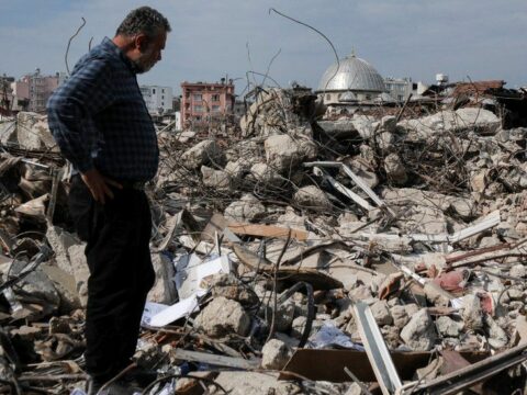 Zəlzələ ilə əlaqədar Türkiyə parlamentində komissiya yaradıldı