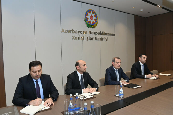 Nazir fransız senatorla normallaşma prosesini müzakirə etdi 