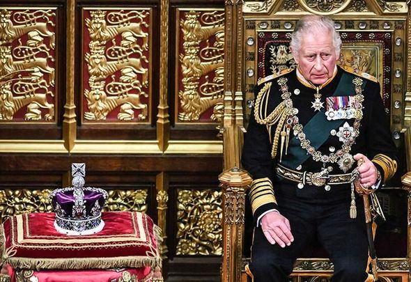 Britaniya kralı ilk dövlət səfərini bu ölkələrə edəcək 