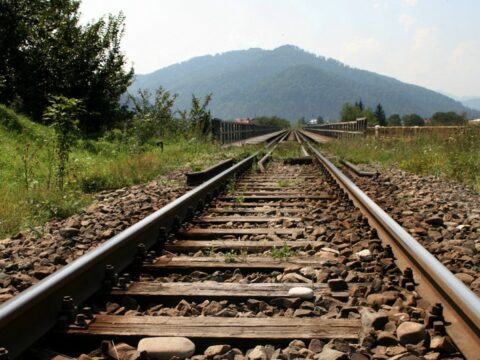 Horadiz-Ağbənd dəmir yolu xəttinin layihələndirilməsi 78 % yerinə yetirilib
