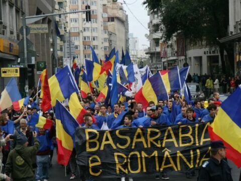Moldova müxalifəti dövlət dilinin adının dəyişdirilməsinin əleyhinədir
