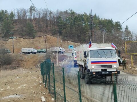 Xankəndi-Laçın yolunda sülhməramlılara məxsus 71 avtomobil maneəsiz keçib