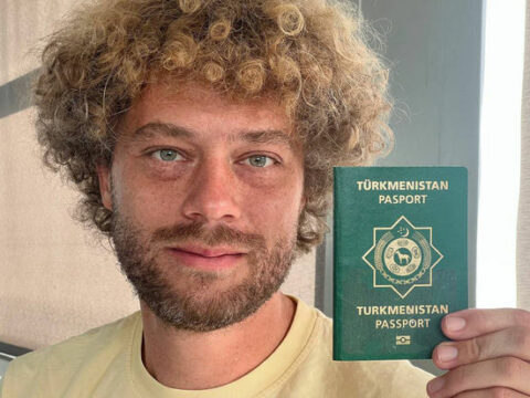 Varlamov Türkmənistan vətəndaşı oldu – FOTO