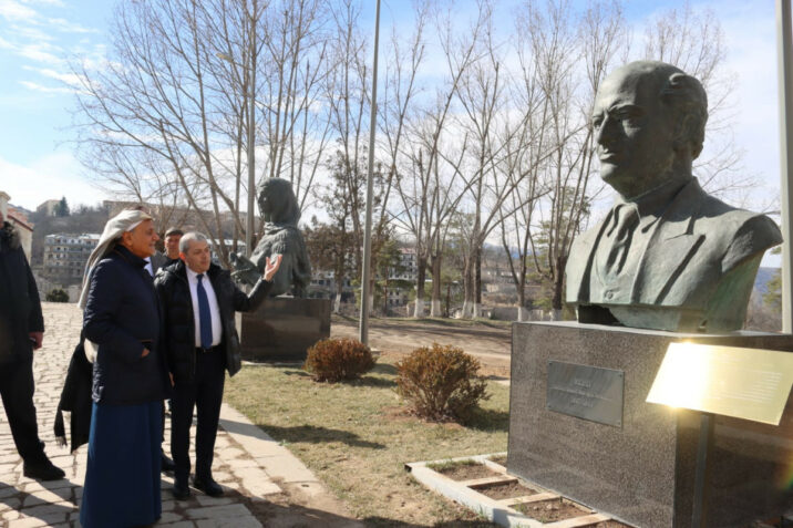 Səudiyyə rəsmisi Şuşaya səfər edib