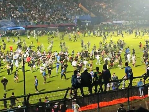 Futbolda kütləvi ölümə görə iki nəfər həbs olunub