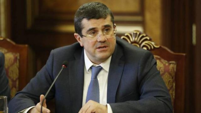 Arayik istefa verir? – Paşinyanla gizli görüşün detalları