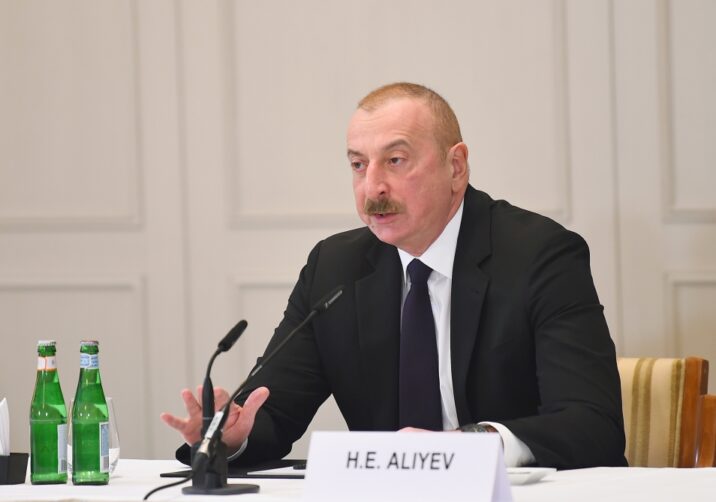 İlham Əliyev Berlində iş adamları ilə görüşdü – FOTOLAR